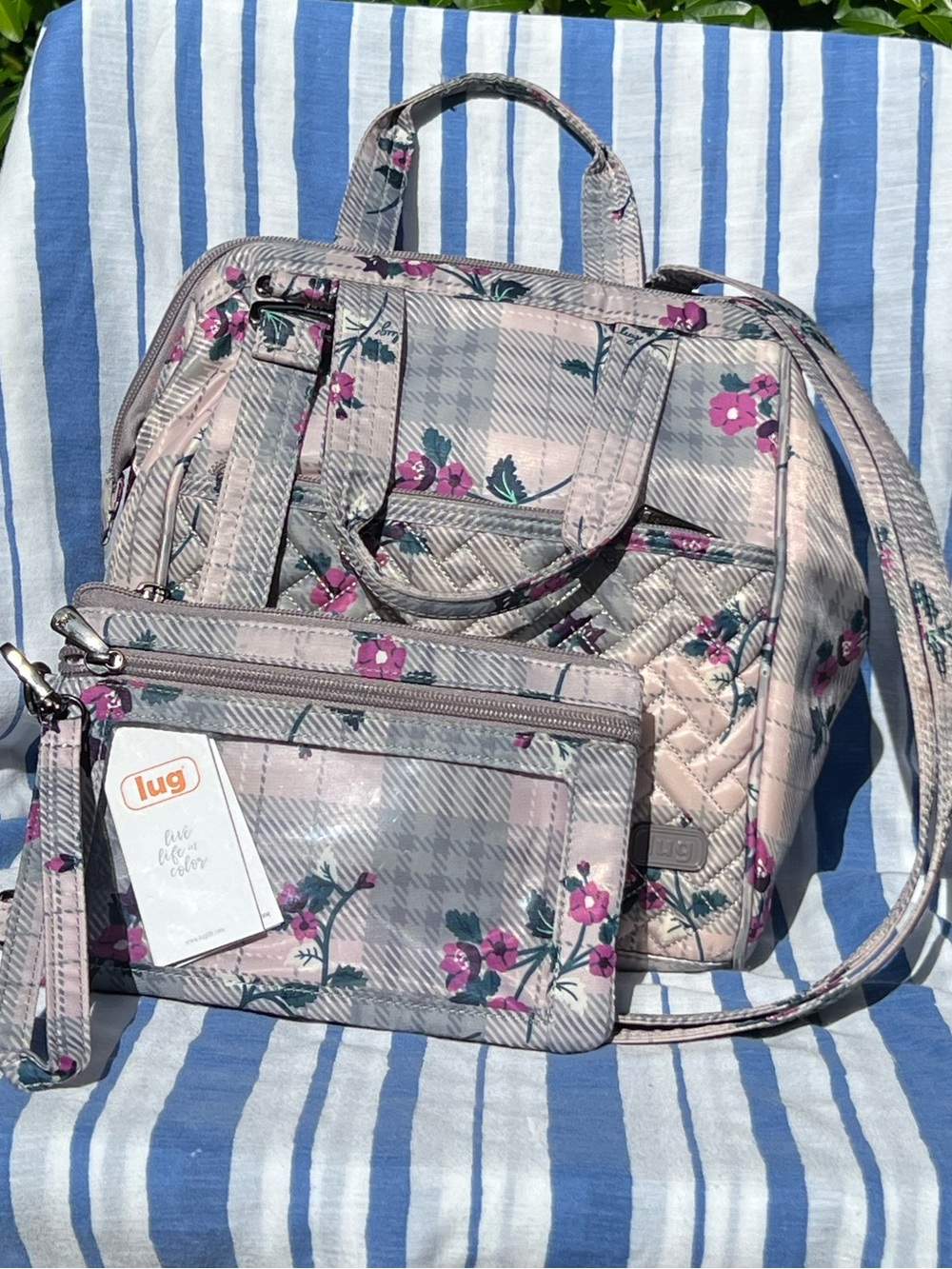 lug Chewy & Peekaboo in Plaid Floral Wristlet